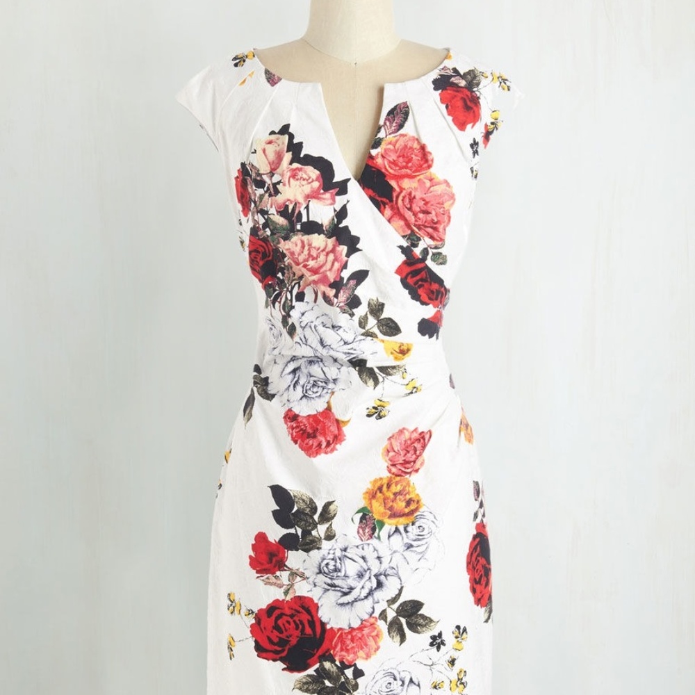 Adrianna Papell Scholars Soiree Dress in Cloud